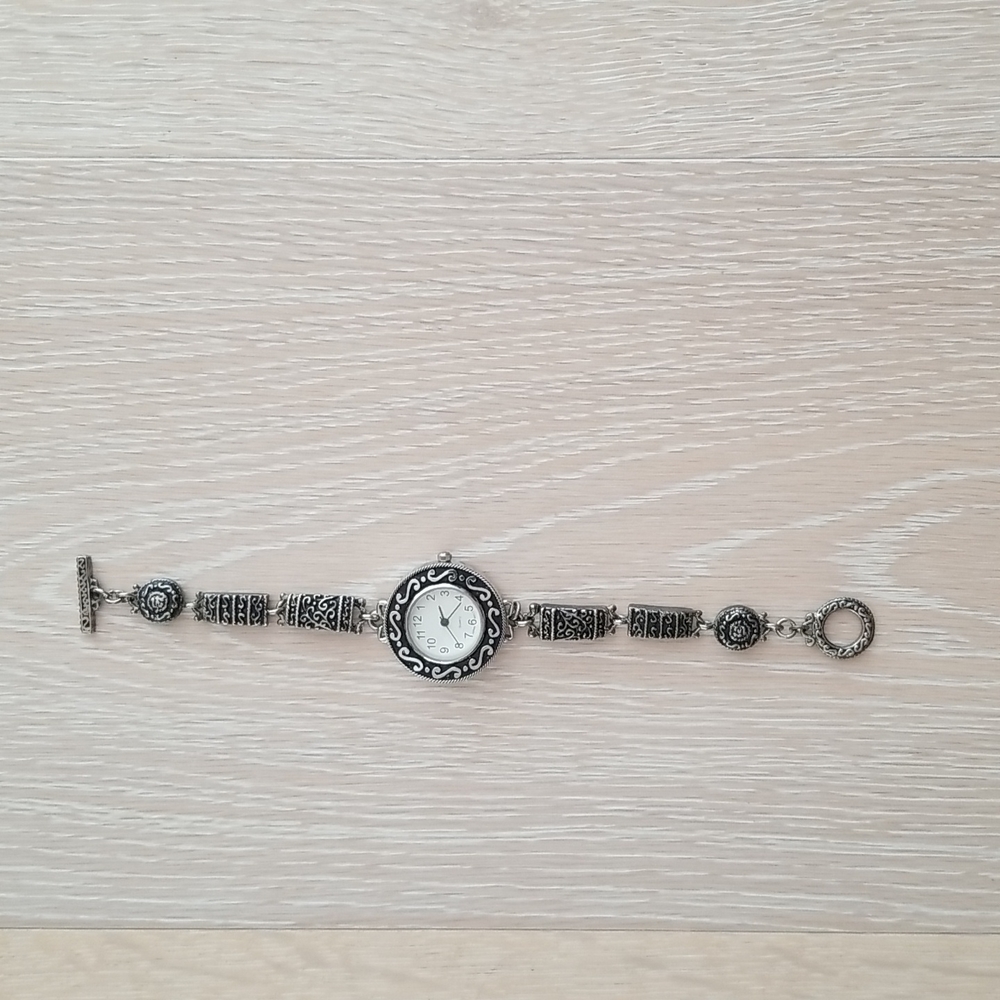 Japan Movement Bracelet Watch - Picture 5 of 9